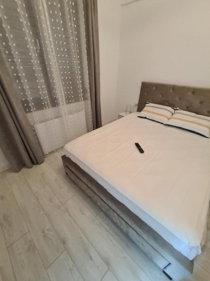Vladimir Residence Mamaia Nord Неводарі Екстер'єр фото